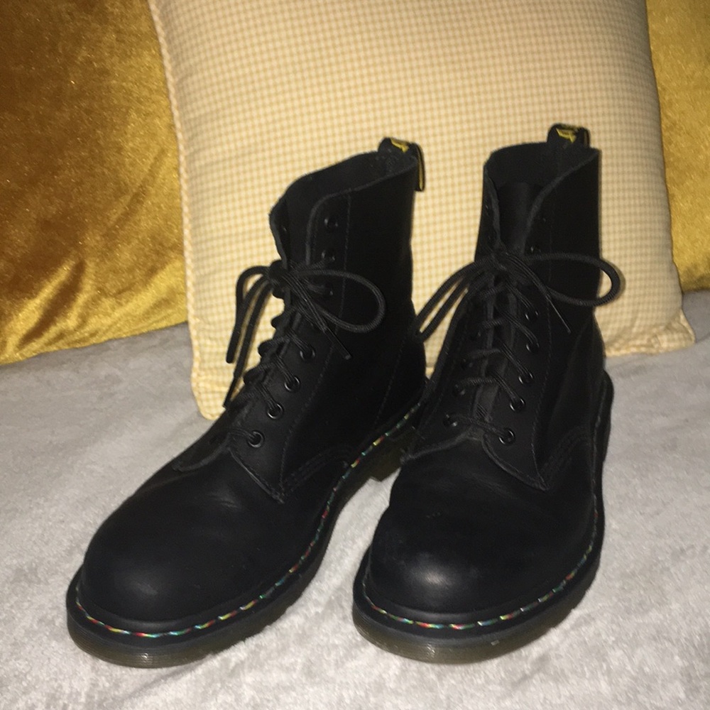 doc marten boots !!